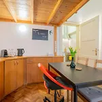 Dorotea - Cosy In The Heart Of * Budapesta