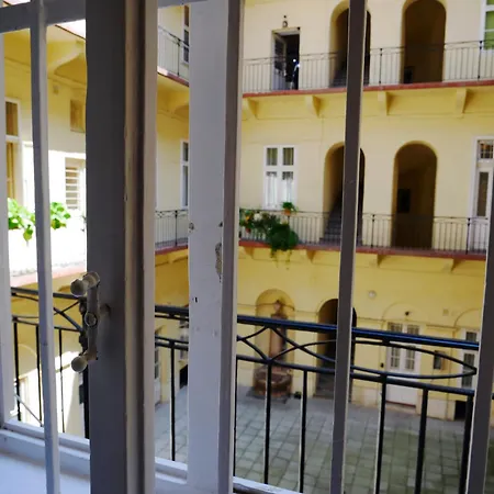 Dorotea - Cosy In The Heart Of Apartment Budapest